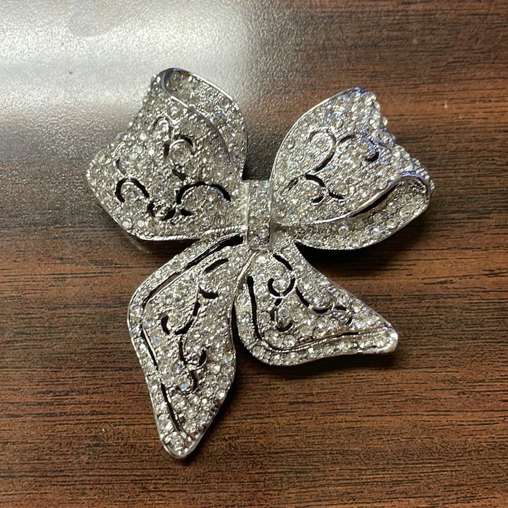 Vintage rhinestone bow brooch